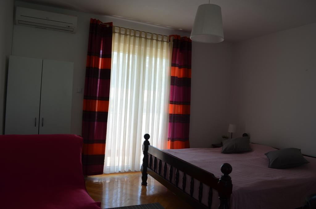 Apartments Mili Baška Buitenkant foto